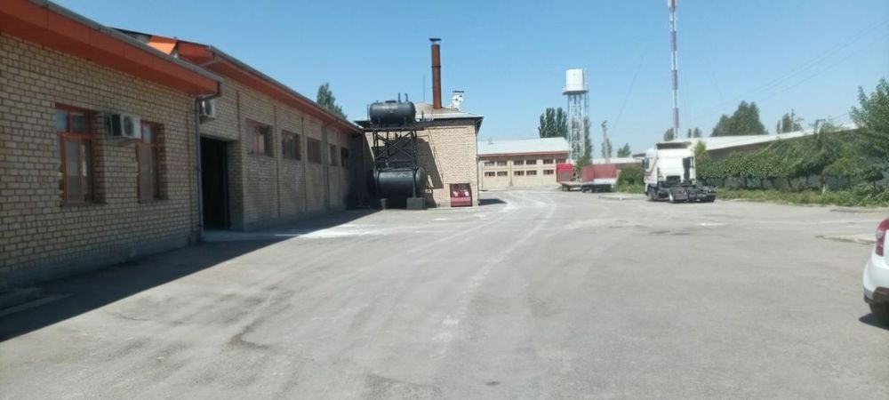 Продаётся 1,1 га производственная база.