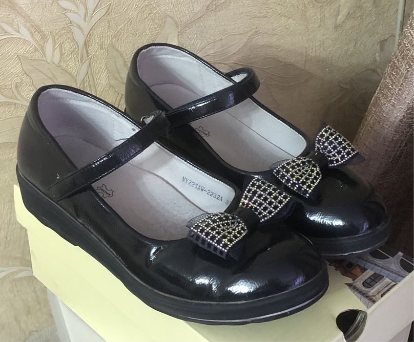 Обувь для девочки KARI