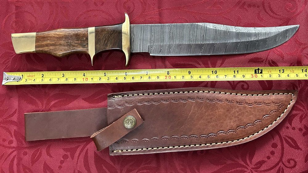 Промоция: Ръчно изработен ловен нож от дамаска стомана - 33см