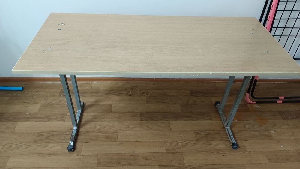 Продам школьную парту