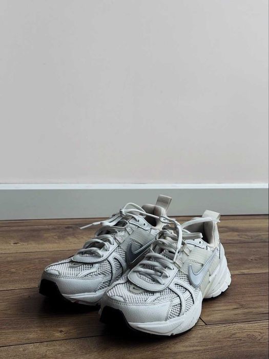 Кроссовки Nike V2K Run