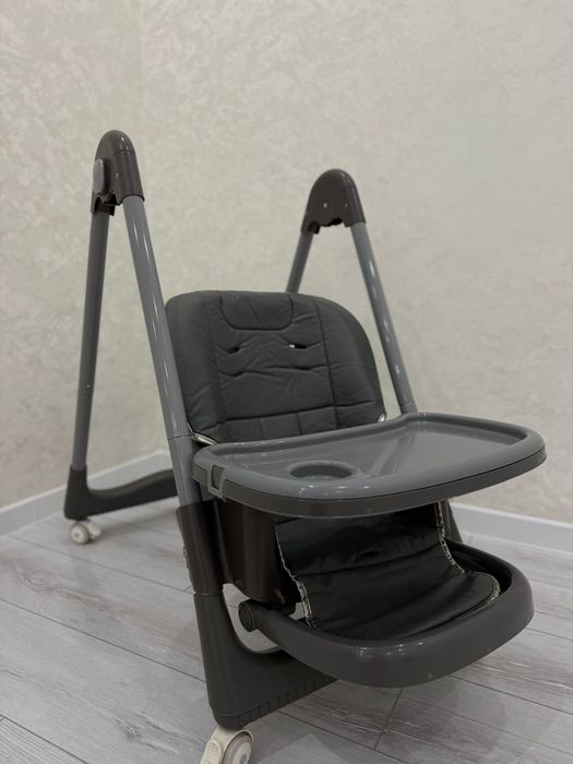 Детский стульчик для кормления