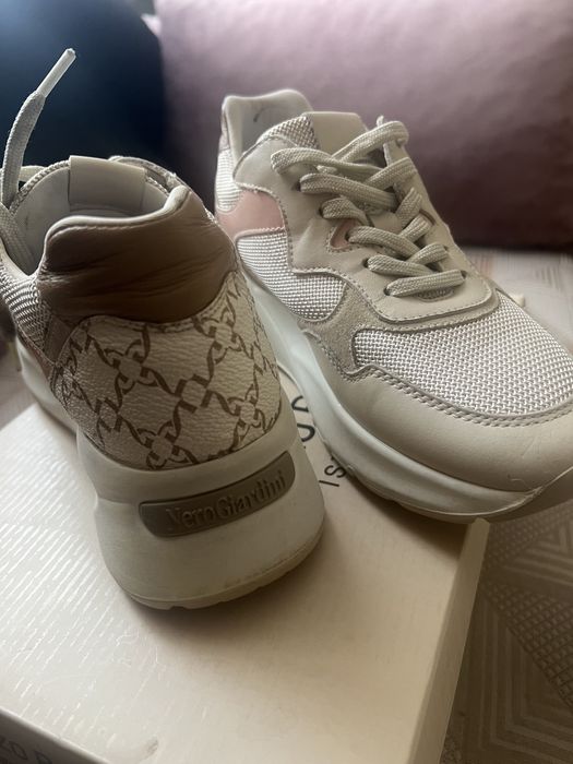 Фирменый италия  кроосовки 36 р