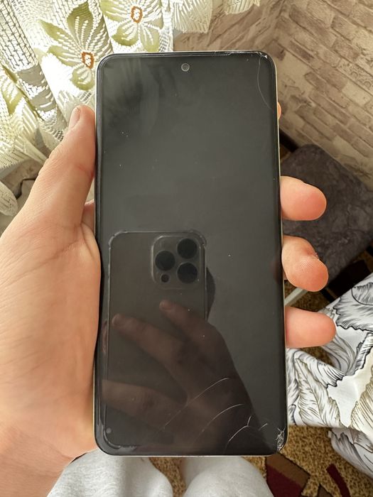 Продается Vivo Y 100
