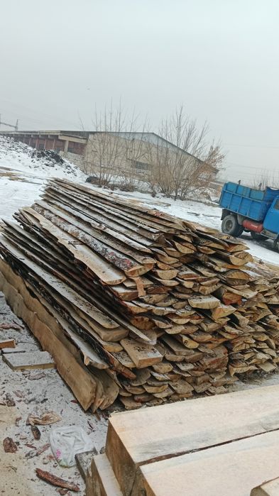 Стропила балки доска обрешётка брус горбыль дрова