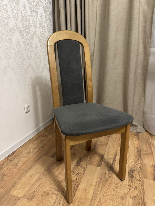 Продам стулья 6 штук