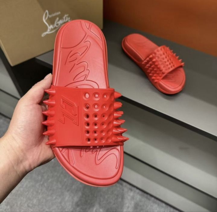 Papuci Louboutin