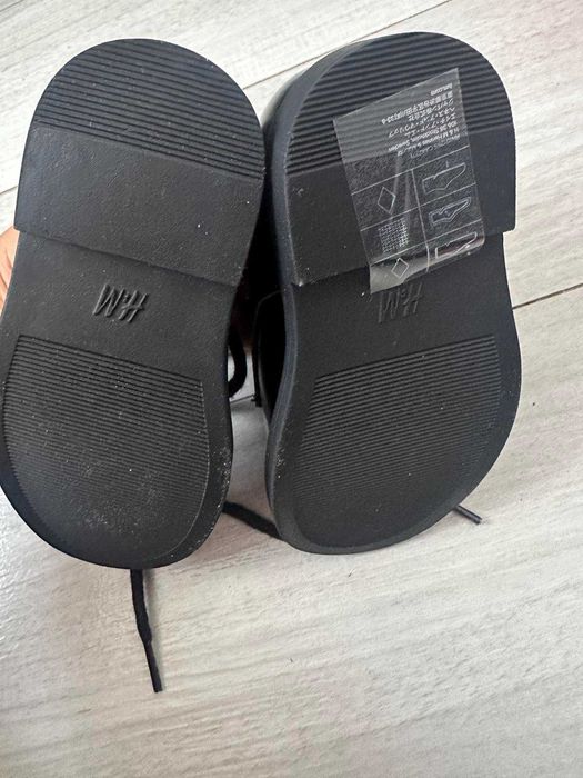 Бебешки официални обувки HM