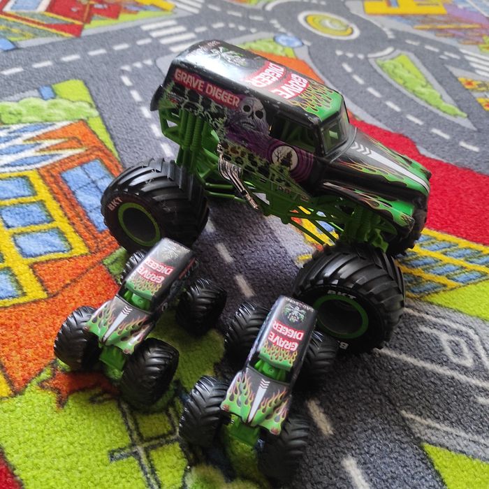 Masina Monster Gem scara 1:24+CADOU