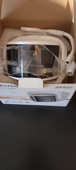 Camera IP Hikvision doua lentile ( Meniu in limba Chineza)