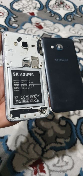 Telefon Samsung J3 sotiladi