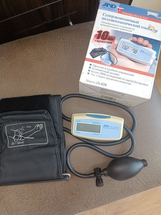 Продаётся тонометр AND