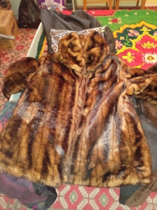 Кожух  еко кожа    .