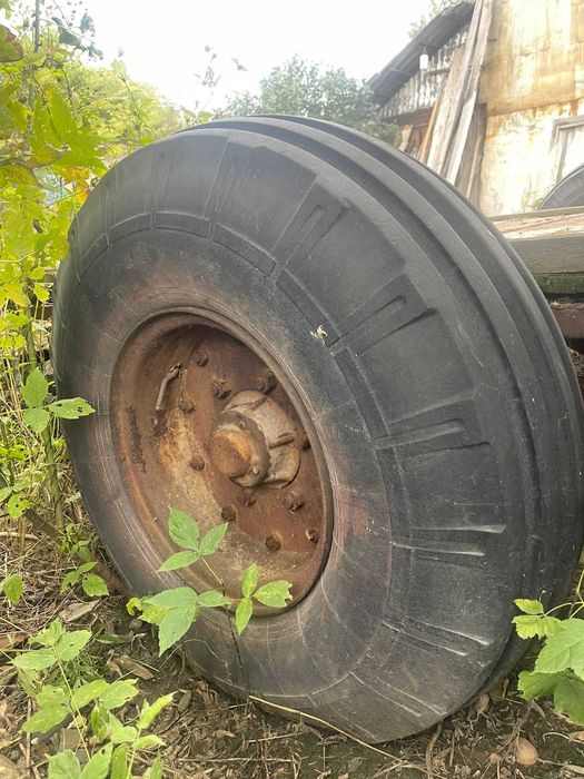 Полуприцеп тракторный
