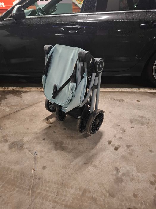 Carucior copii 3 in 1 Chicco potrivit de la 0 luni+ pliat compact