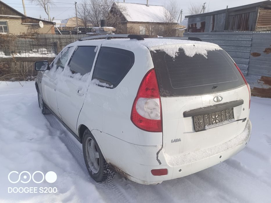 Приора продам универсал