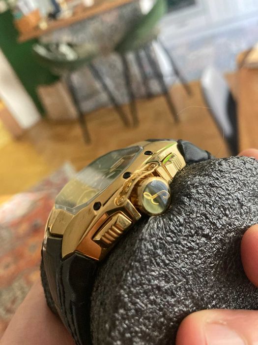 Часовник Tonino Lamborghini