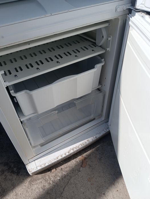 Холодильник indesit рабочее состояние