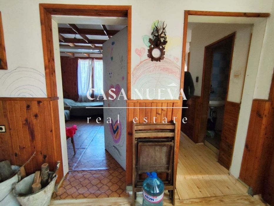 Къща в с.Реяновци, гр.Трън