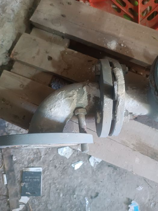 Продам задвижку .