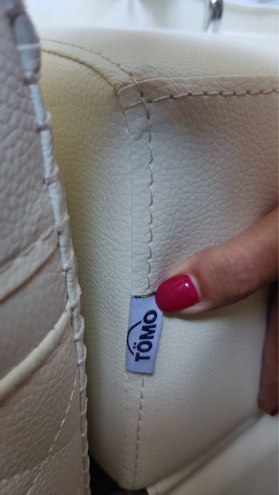 Кожаный диван  Tömo в отличном состоянии