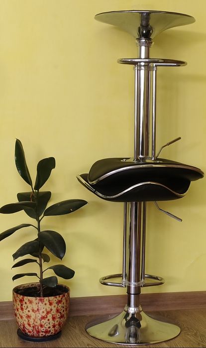 Барные стулья продам