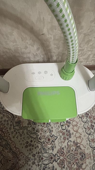 Вертикальный отпариватель Philips ProTouch GC660