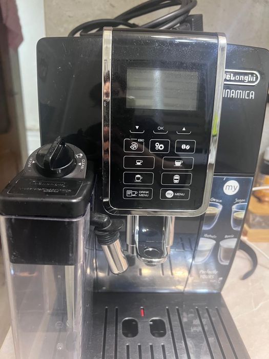 Кофемашина Delonghi