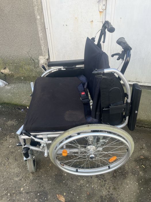 Carucior handicap ( dizabilitati )  Pyro Light Optima XL