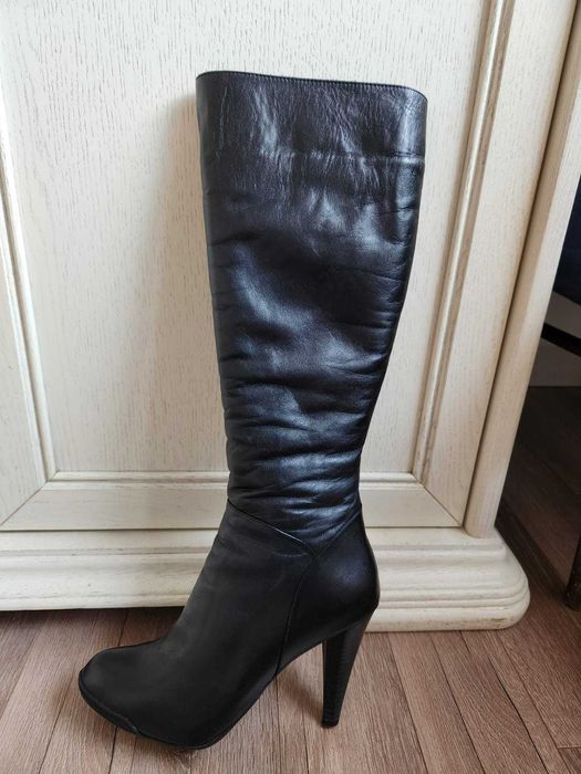 Женские сапоги новые