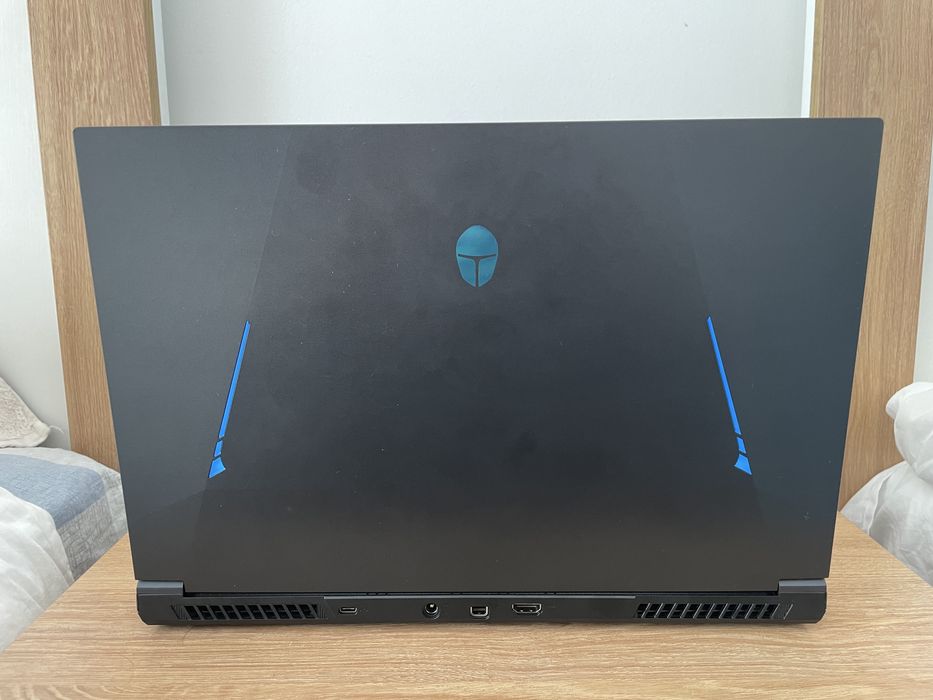 Обменяю на макбук