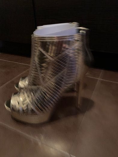 Луксозни златисти стилни вип боти УникатТопМодел Колекция VIP New25/26