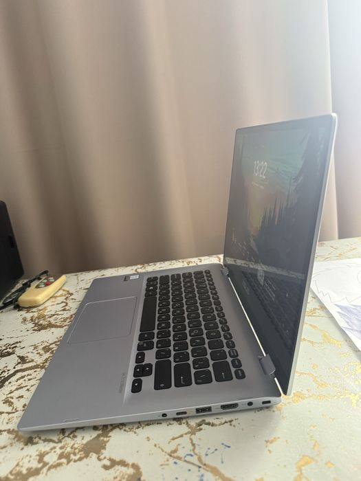 Продам ноутбук ASUS VivoBook Flip 14