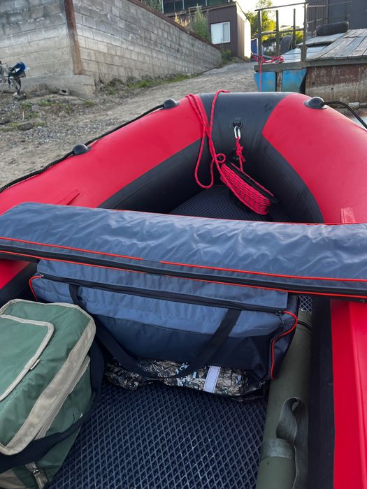 Продам лодку с мотором и эхолотом