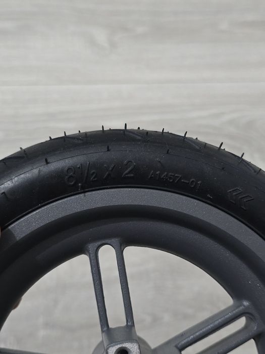 Roată spate Xiaomi Pro – Anvelopă gonflabilă MAGT 8.5”