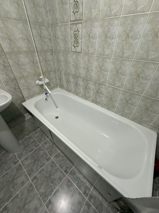 Продается ванная со смесителем
