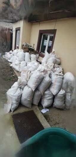 Debarasare apartamante poduri oriunde in bucuresti diferite anexe