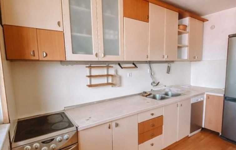 Дава се под наем Тристаен апартамент в Пловдив, Център - 90 кв.м за 265.2 € - Снимка #2