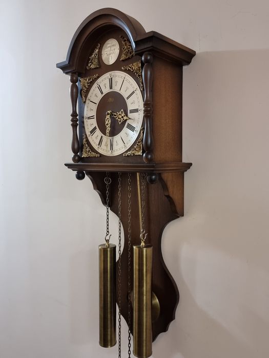 Старинен стенен часовник AMS