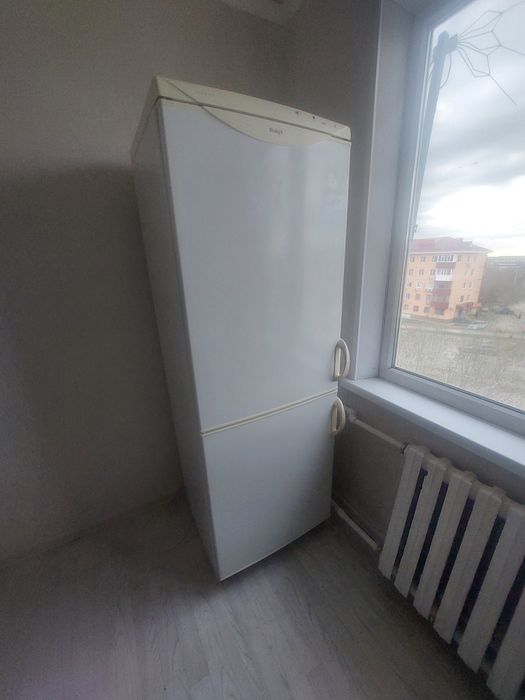 Срочно продам холодильник