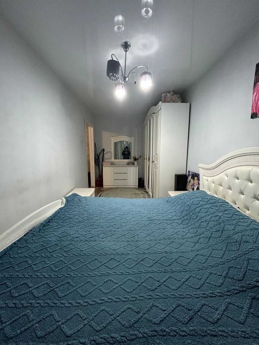 Продам трехкомнатную квартиру