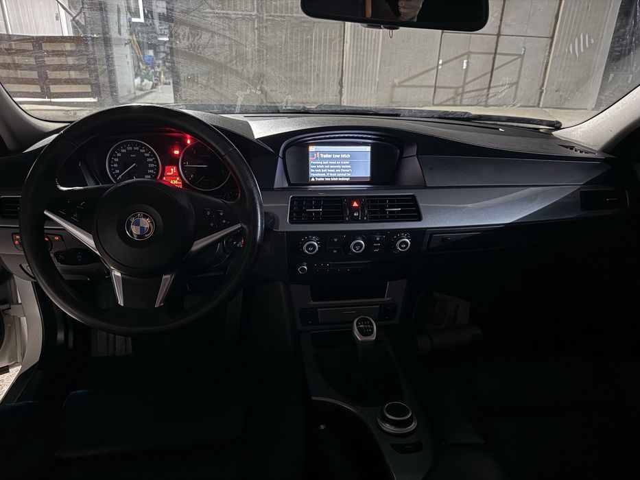 Dezmembrez, dezmembrari, piese bmw e61, e60 520 n47 177 cp e4 manual