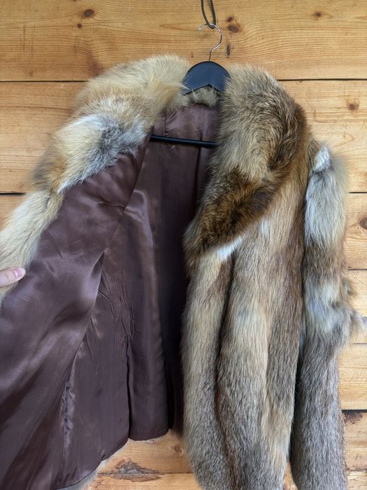 Haină din Blană Naturală de Vulpe (M/L) + Blană Întreagă Tăbăcită BONUS