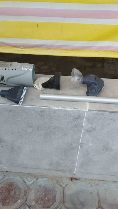 Перезаряжаемый ручной пылесос ИНТЕХ