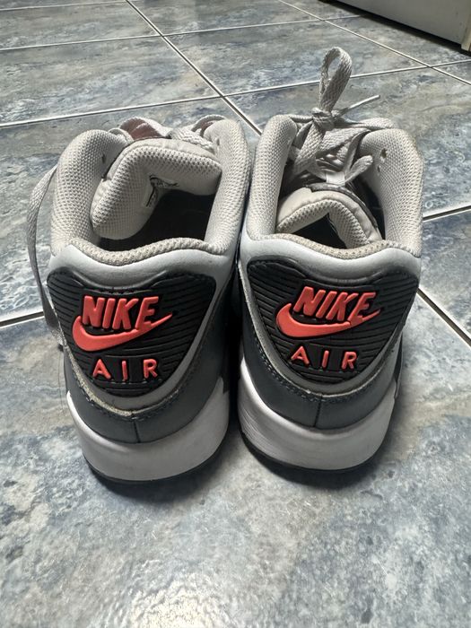 Nike albi marimea 39