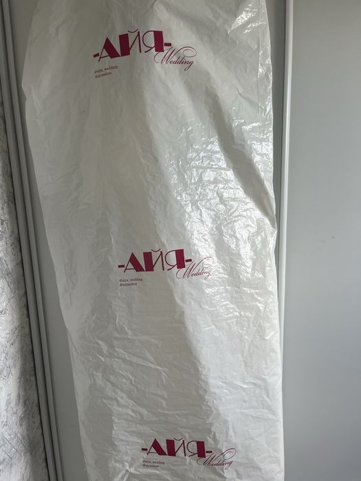 Продам свадебный белый платия