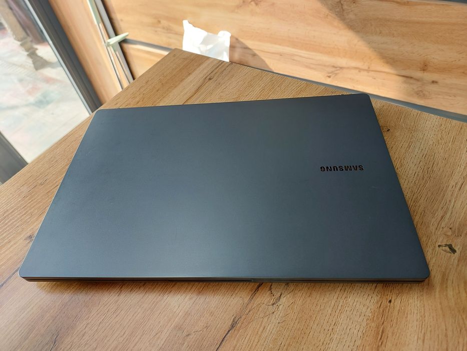Samsung core i5 12 gen noutbuk