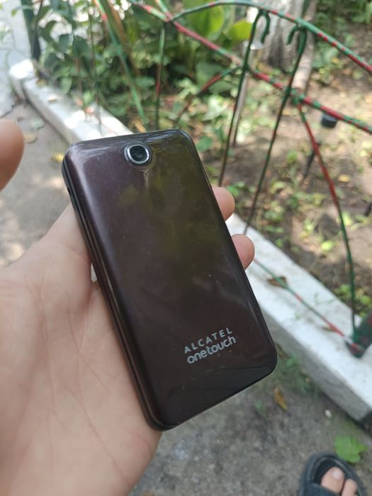 Vând telefoane pentru coletionari