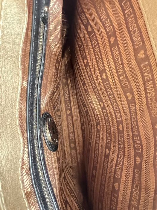 Geanta de umar Moschino