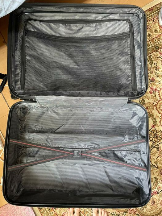 Продам Чемодан большой